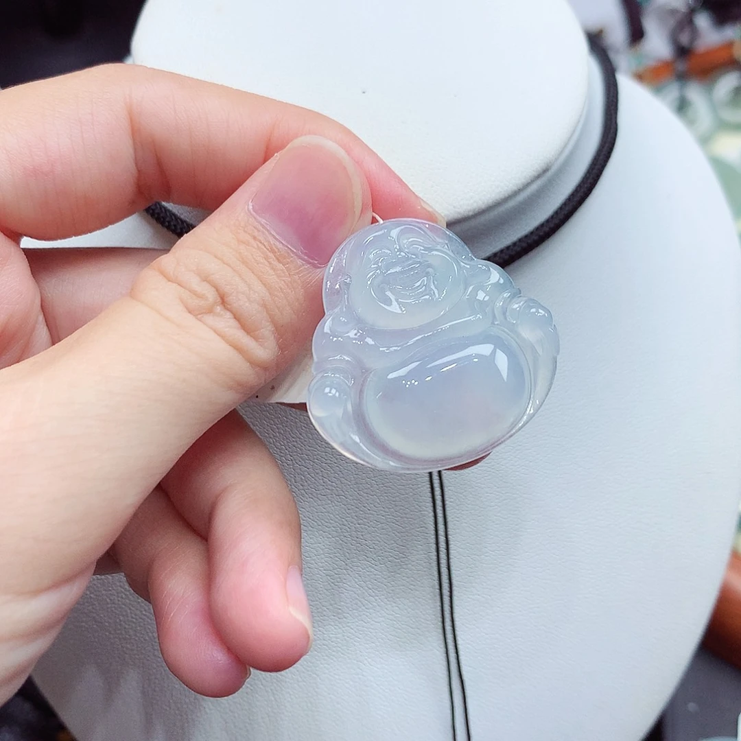 翡翠未镶嵌颈饰编号7，29.6/31.3/5.9