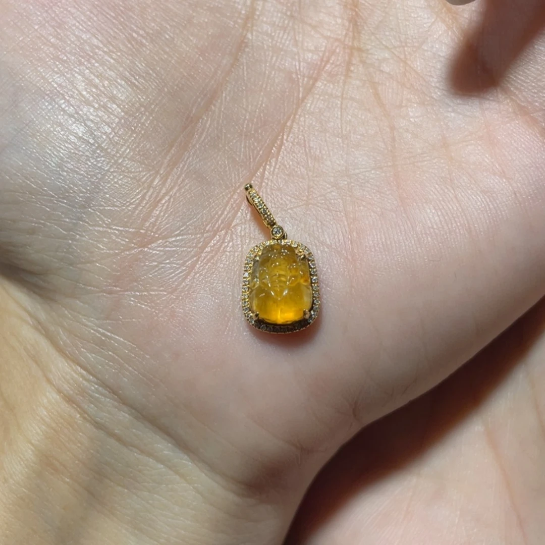 【闪购商品】颈饰18K金镶嵌翡翠知**乐