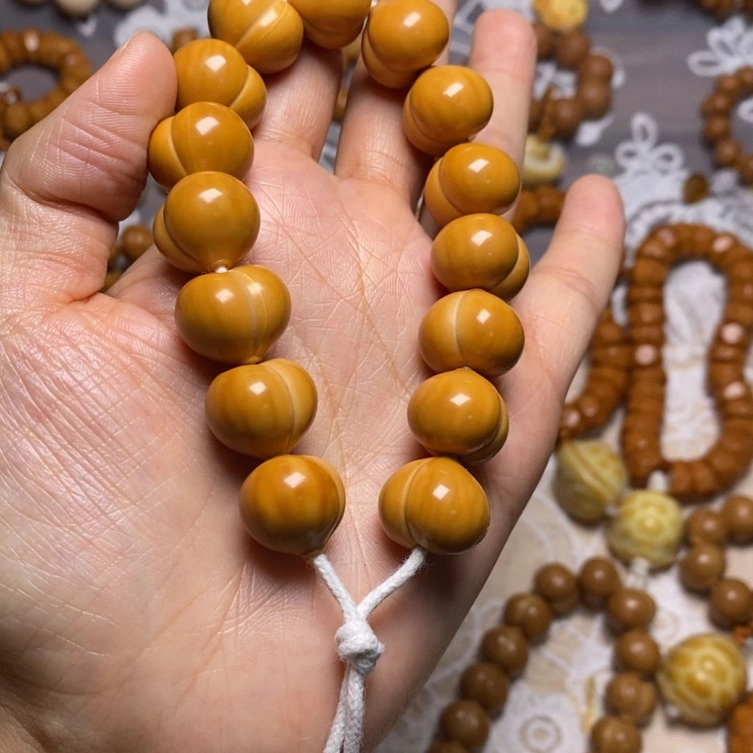 把件猴头核桃柯基屁桃高定