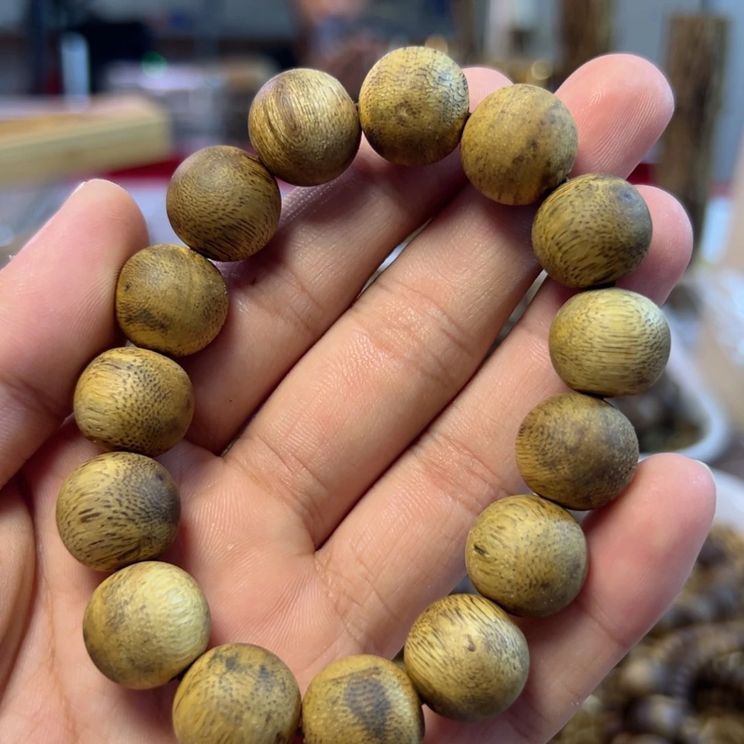 沉香沉香碎屑海南莺歌绿1.5 12克入门级