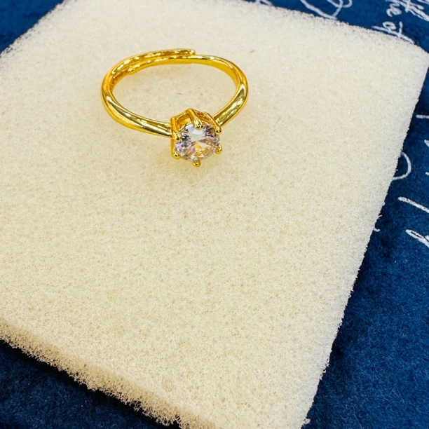 铜合金戒指 411号新款个性戒指چوڭ كىچىك قىلشىلى بۇلىدۇ