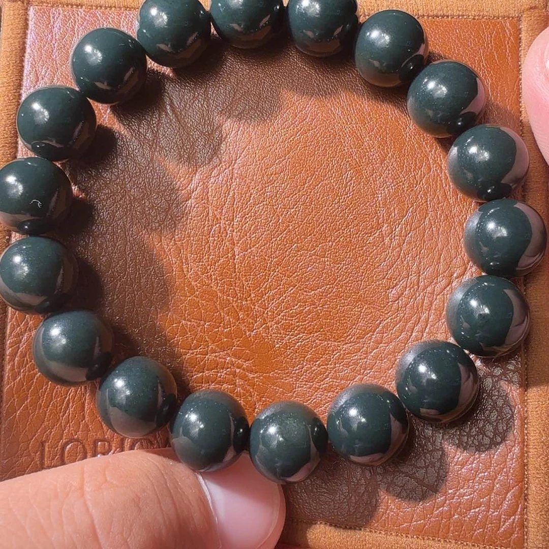 和田玉未镶嵌手串