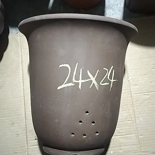 紫砂特大金钟一个