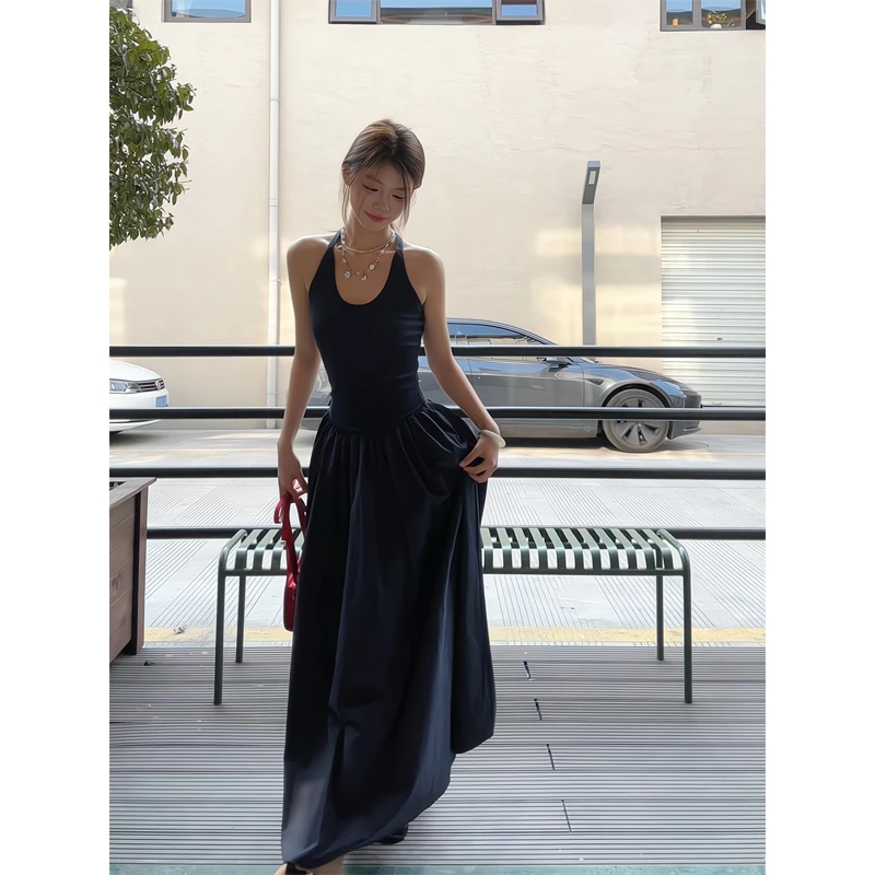 法式气质高级感大裙摆吊带连衣裙赫本风小众显瘦裙子2025春夏新款