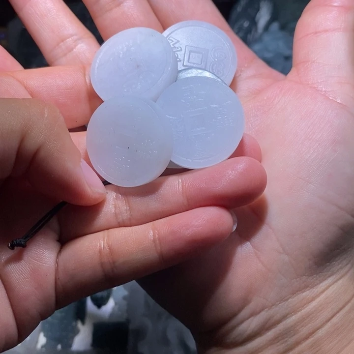 定制翡翠未镶嵌径**飞毛