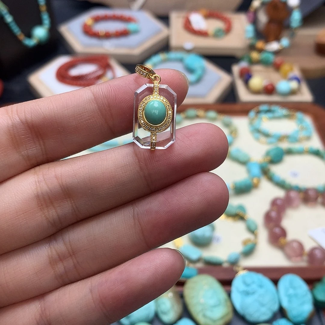 绿松石挂件18K金镶嵌