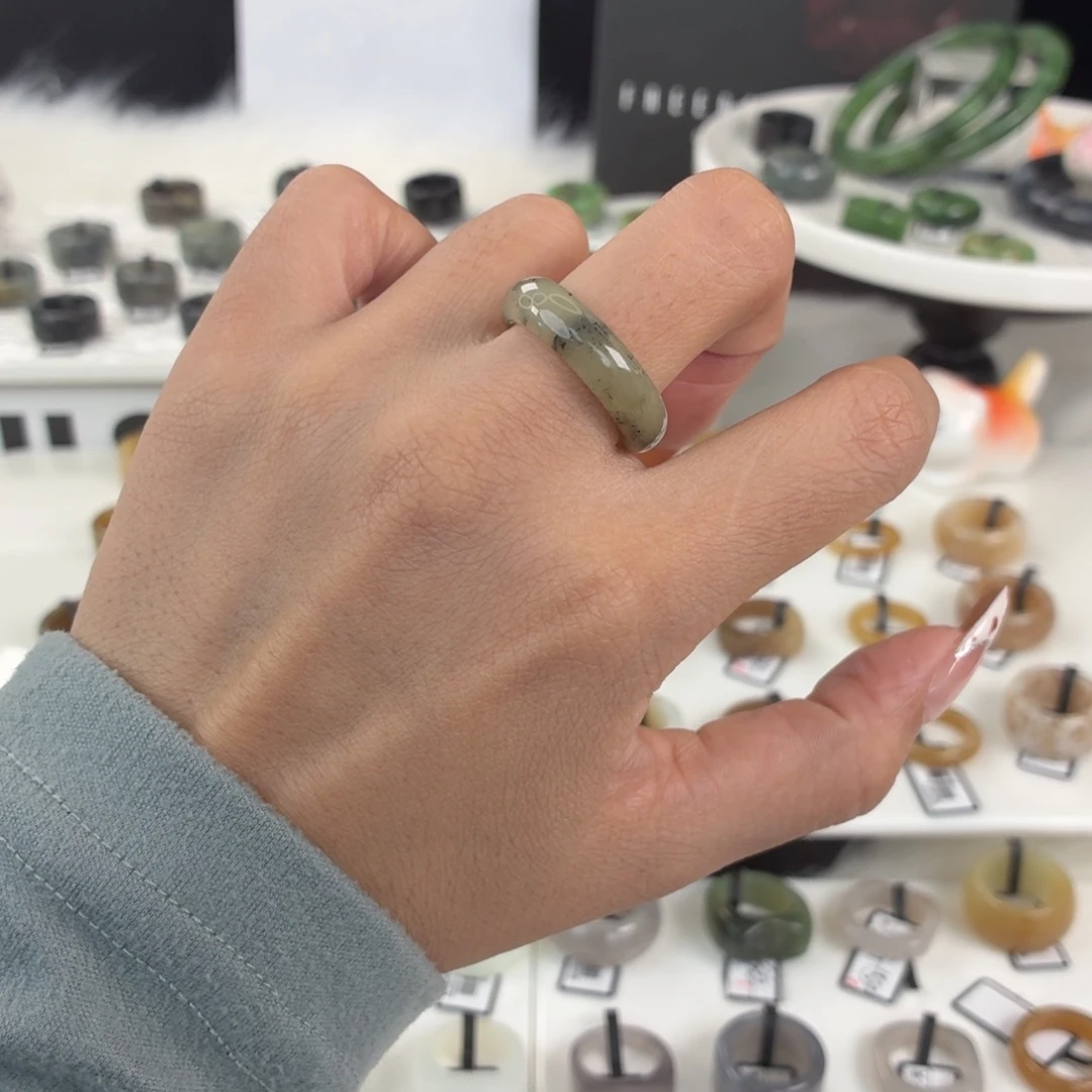 和田玉未镶嵌戒指Q125青花圆条18.4不退换