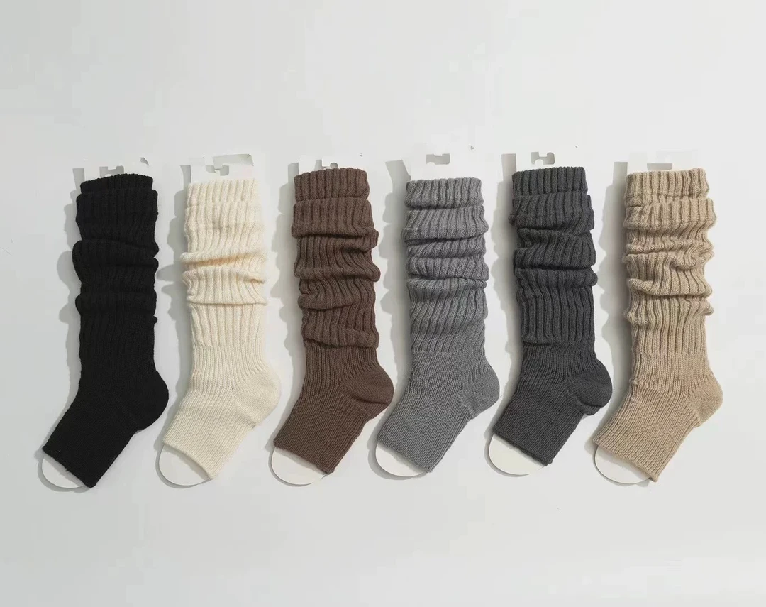 2双秋冬加厚保暖纯色潮搭袜套高筒女士粗针踩脚堆堆袜套