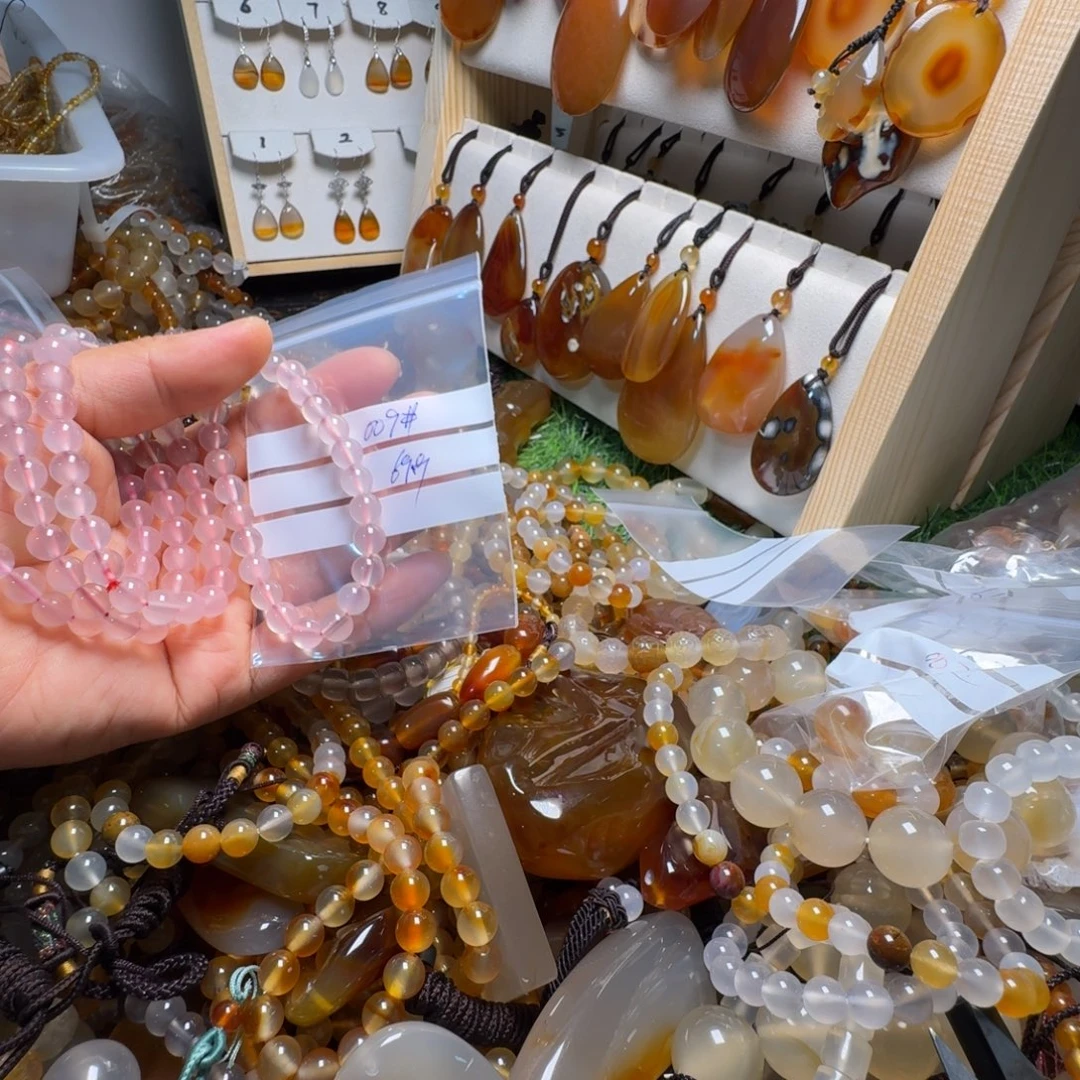 用***1玛瑙/玉髓未镶嵌颈饰009