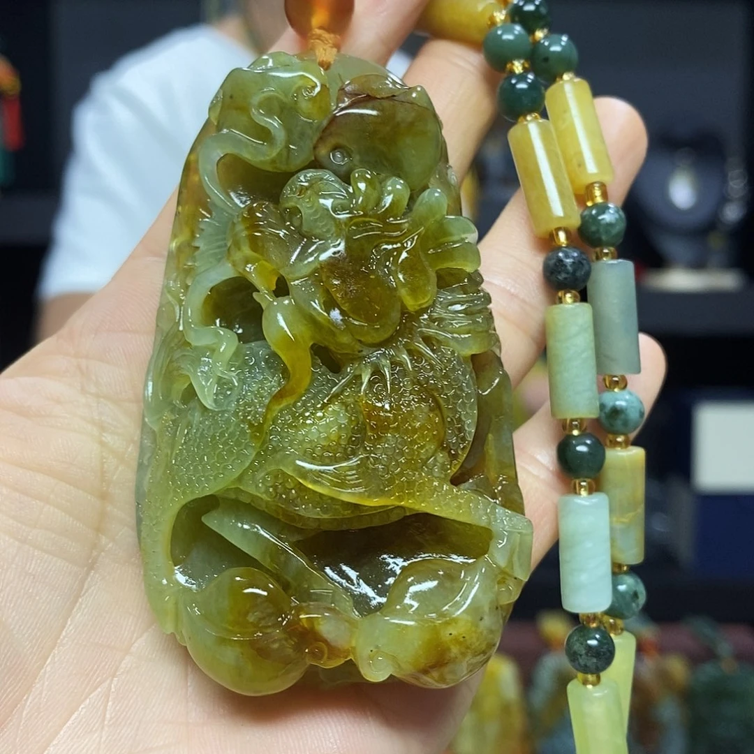 未镶嵌岫玉挂件吊坠