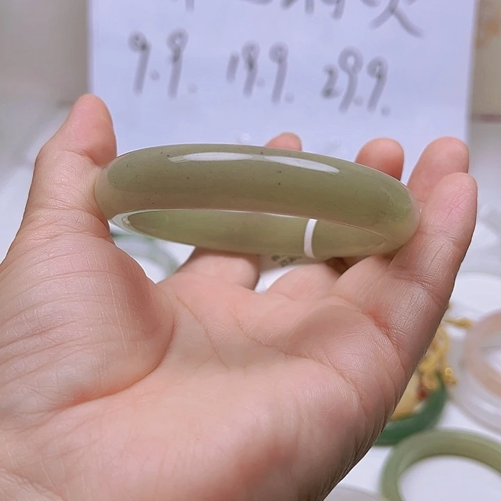 未镶嵌手镯石英质玉东陵晴水106/60