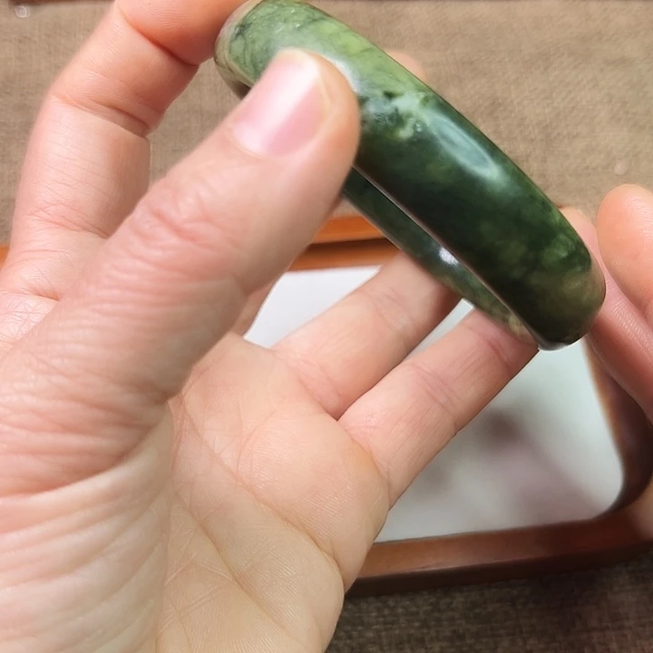 蛇纹石玉合金颈饰