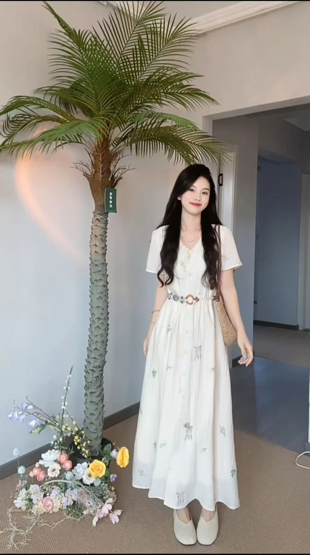 AN.XIN【花房姑娘】超温柔法式刺绣花宽松连衣裙6113