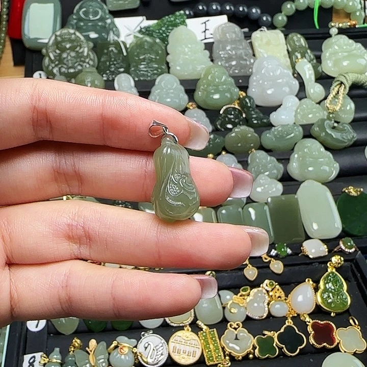 颈饰银S925镶嵌和田玉