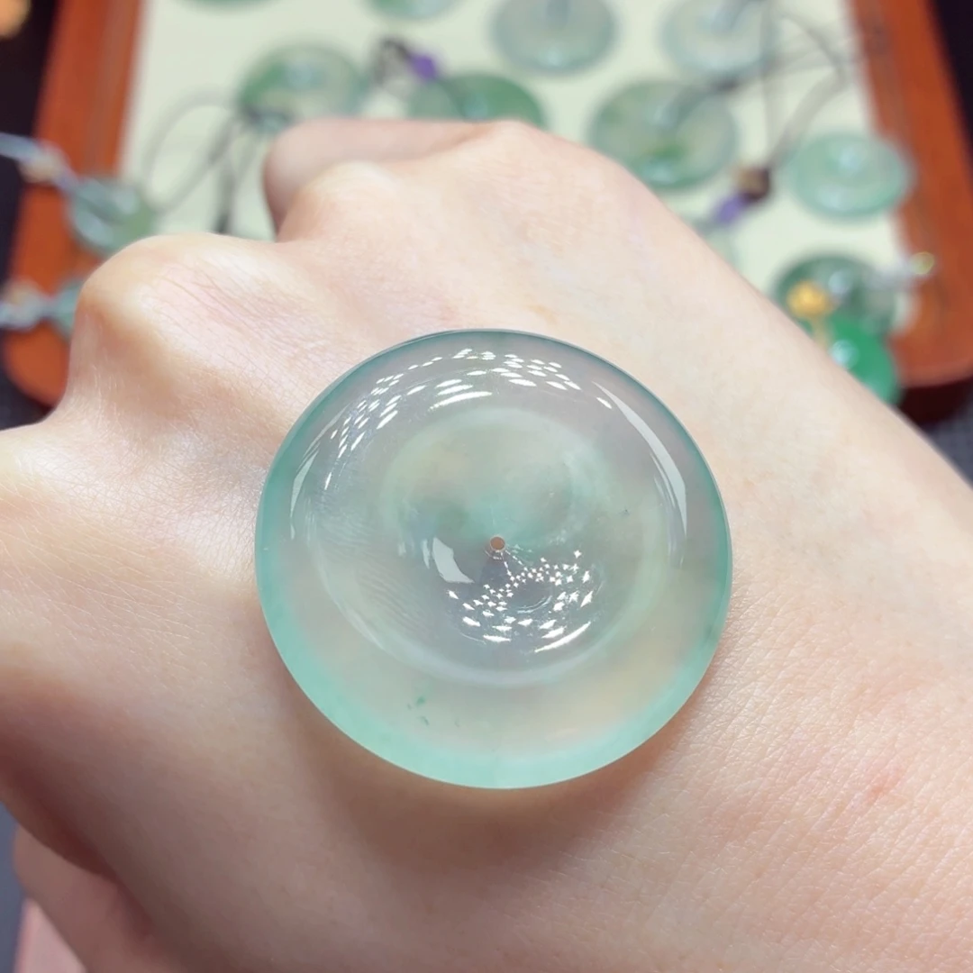 翡翠未镶嵌颈饰平安扣32.5mm-5.9mm