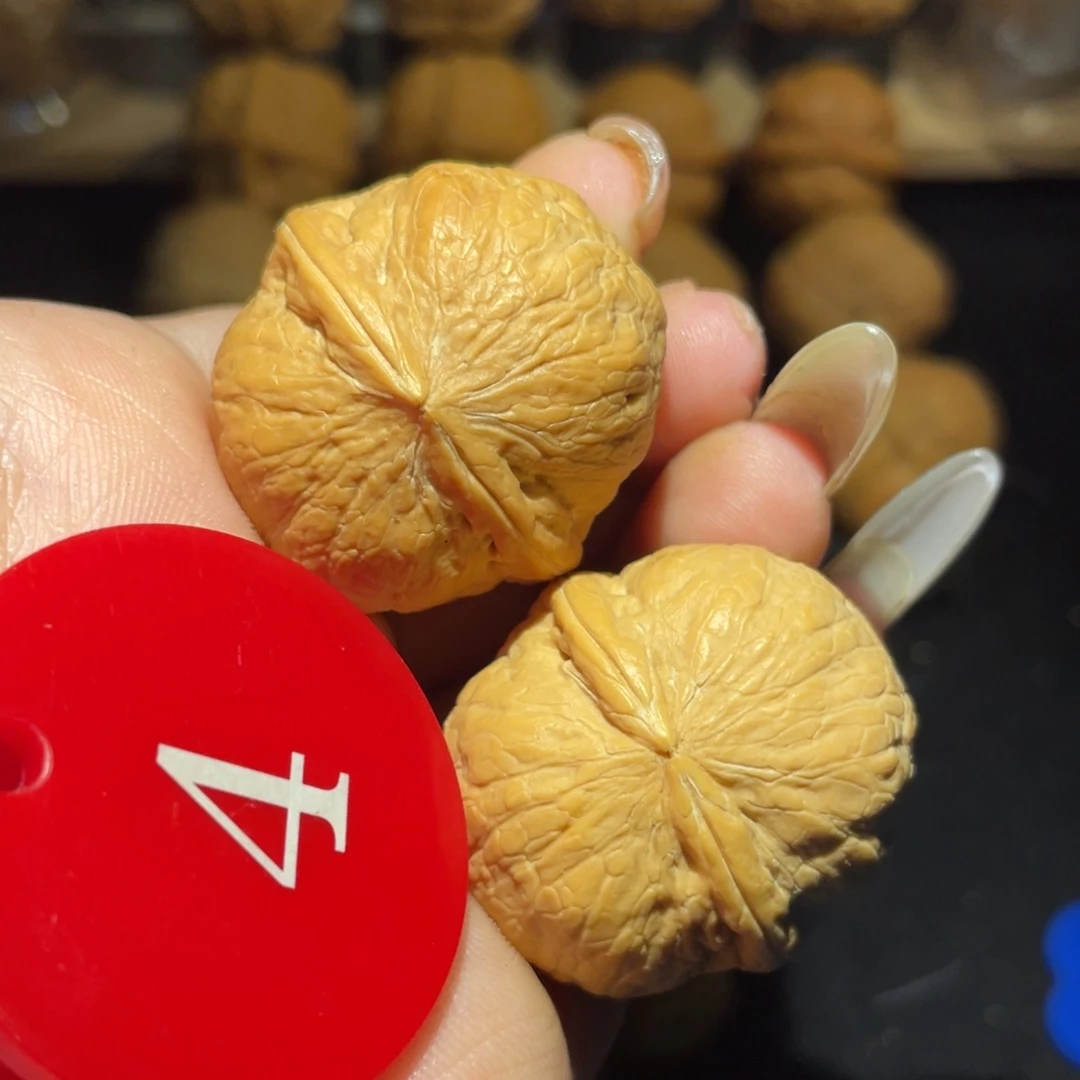 福瓜33尺寸核桃。