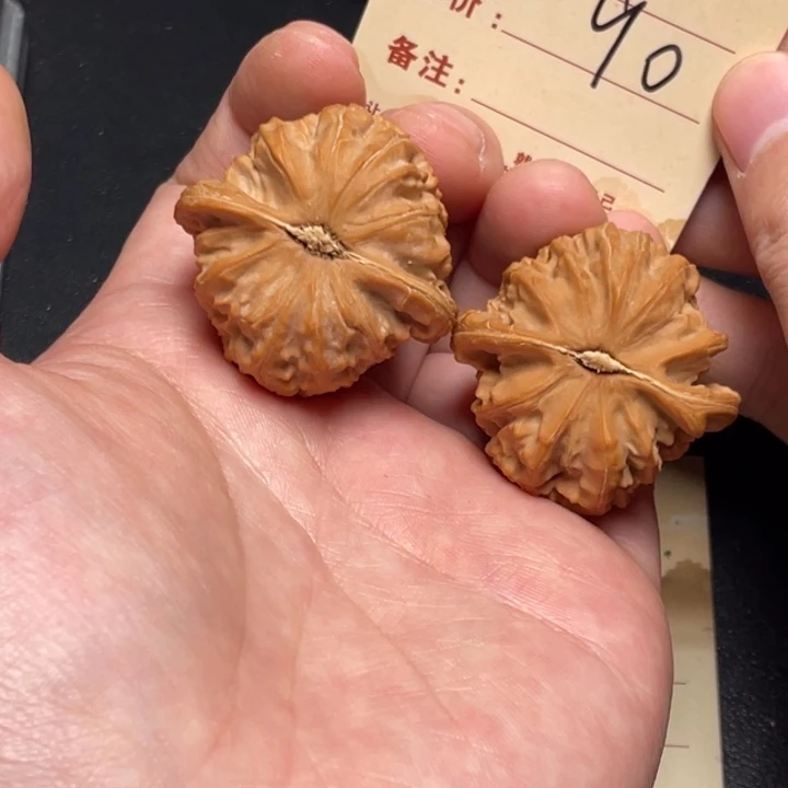 文玩核桃把件三角白37尺全品白茬90