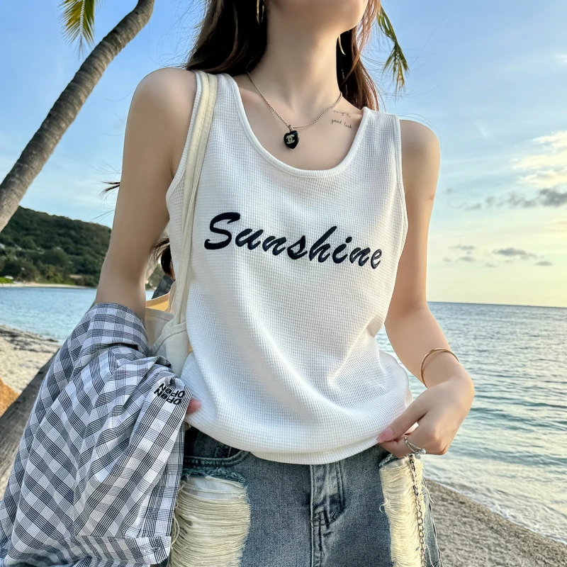 华夫格吊带小背心女夏内搭2025新款白色宽松字母无袖打底上衣外穿