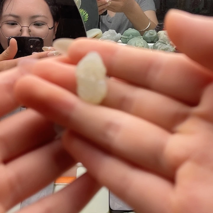 和田玉未镶嵌吊坠(不含链)