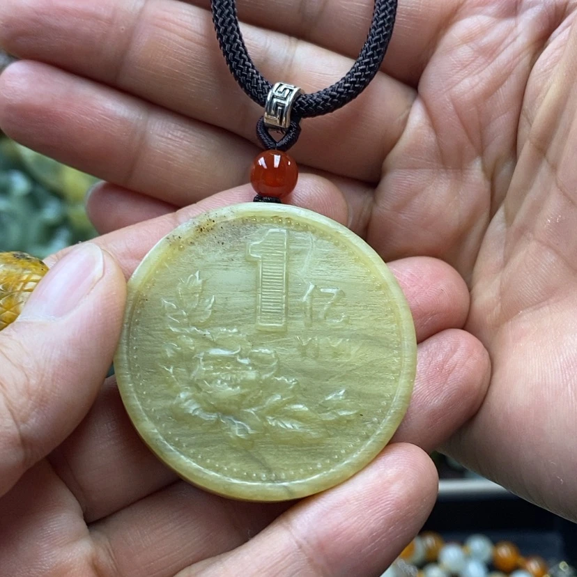 【闪购商品】蛇纹石玉未镶嵌吊坠