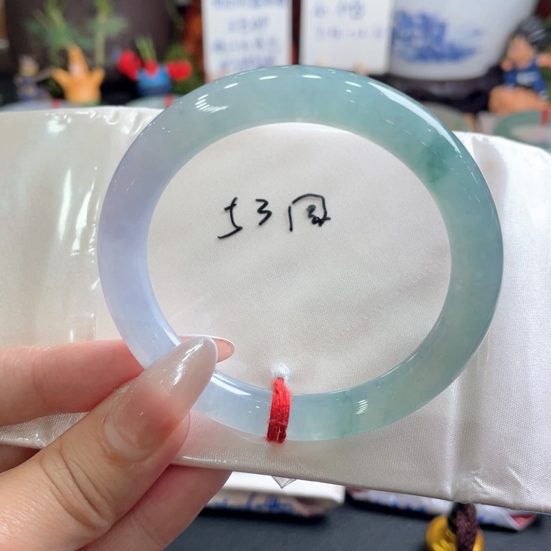 翡翠未镶嵌手镯53圈 梦幻小包容高货捡漏