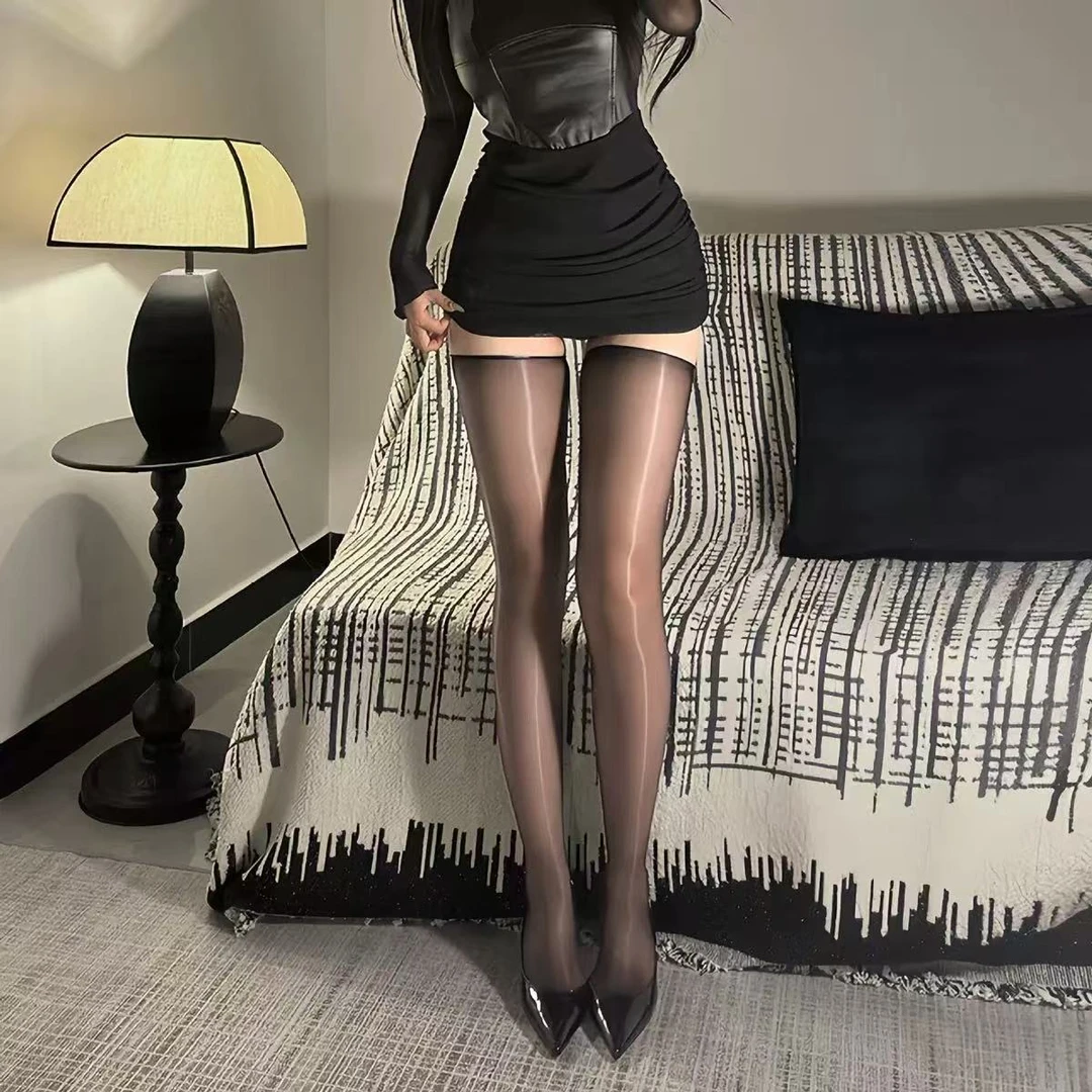 马油丝袜半截过膝无边超薄黑丝大腿袜油亮反光袜光滑油光丝袜长筒