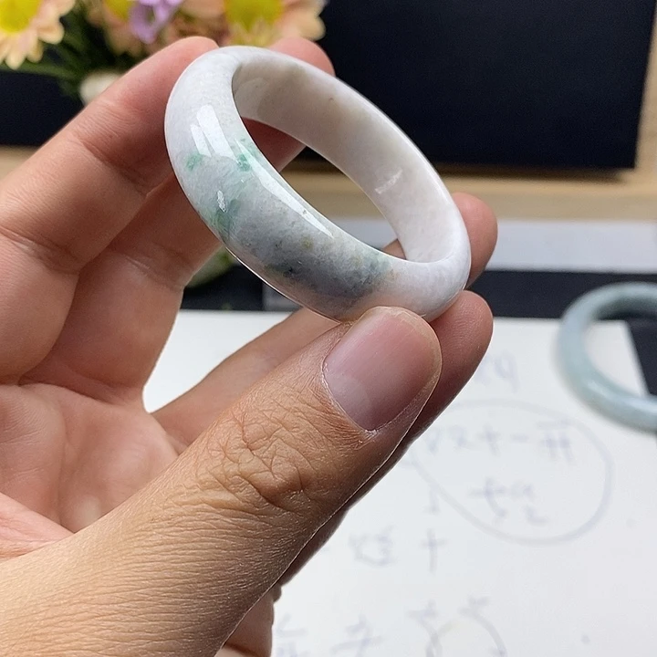 翡翠未镶嵌手镯42.9