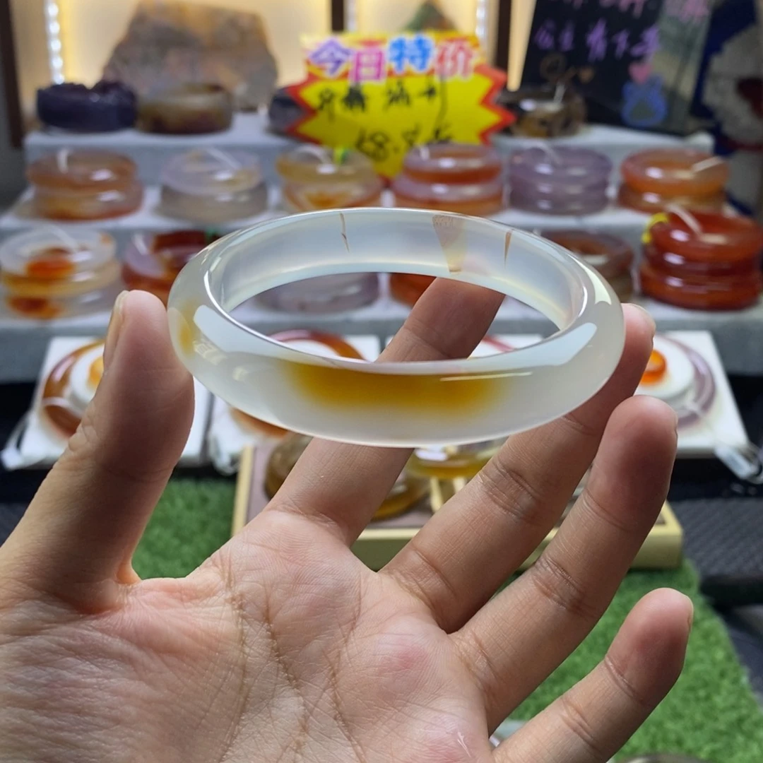 手镯玛瑙/玉髓未镶嵌