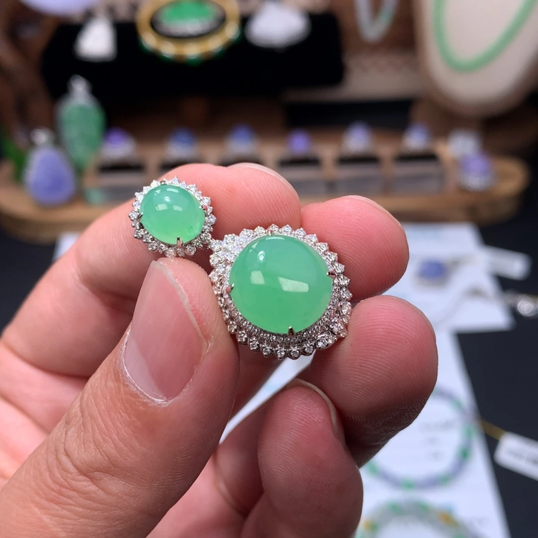 翡翠18K金镶嵌颈饰48小时鉴赏期，退货不扣除服务费