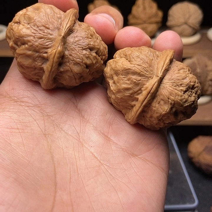 文玩核桃吊坠异形