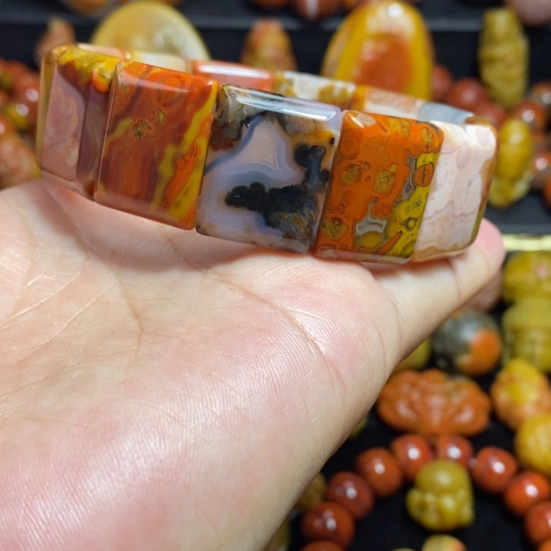 玛瑙/玉髓未镶嵌战国红大尺寸手牌