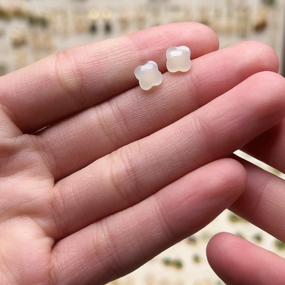 银S925镀金镶嵌和田玉耳钉