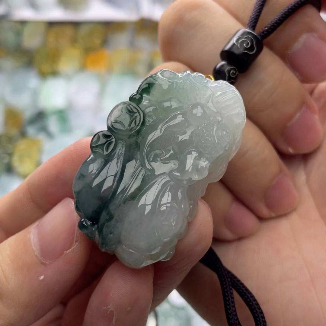 翡翠未镶嵌颈饰貔貅13