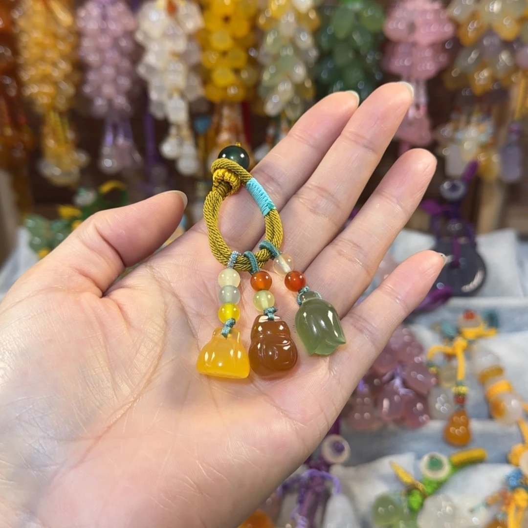 H***H玛瑙/玉髓未镶嵌钥匙挂件福利款