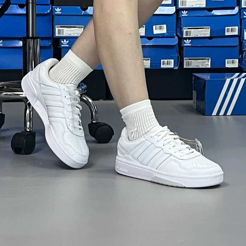 （断码处理)阿迪达斯三叶草COURTICSHOES男女款运动休闲板鞋GY3589