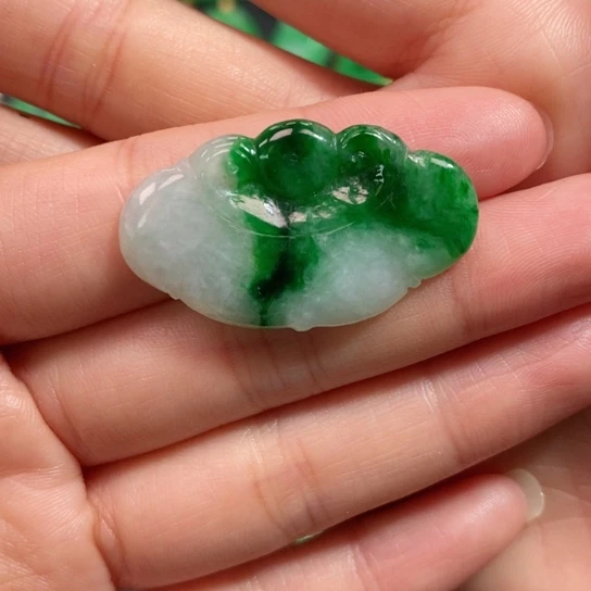 颈饰未镶嵌翡翠吊坠