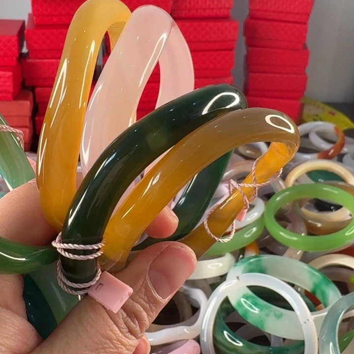 玛瑙/玉髓手镯未镶嵌