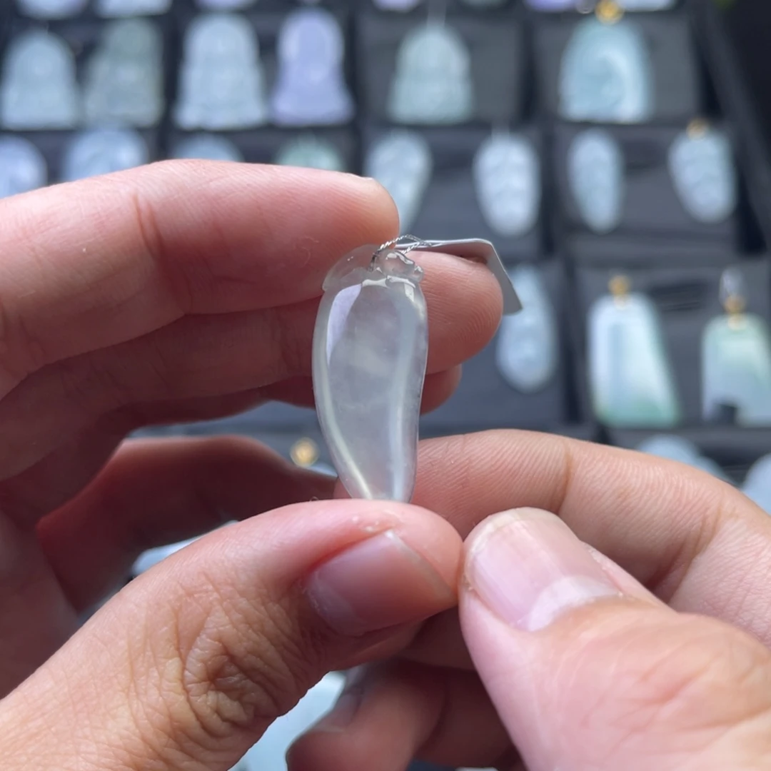 翡翠未镶嵌颈饰669