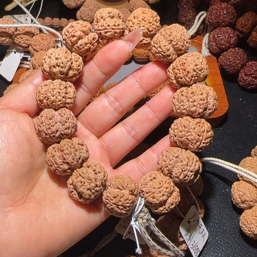 吊坠金刚菩提24梁