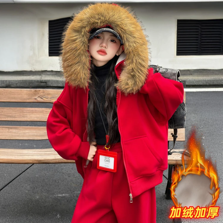 女童红色大毛领加绒套装冬装2025新年儿童洋气加绒连帽外套阔腿裤