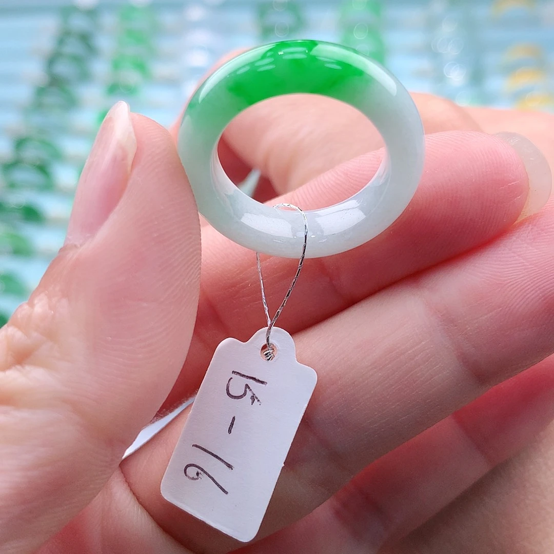 翡翠戒指未镶嵌A货缅甸翡翠