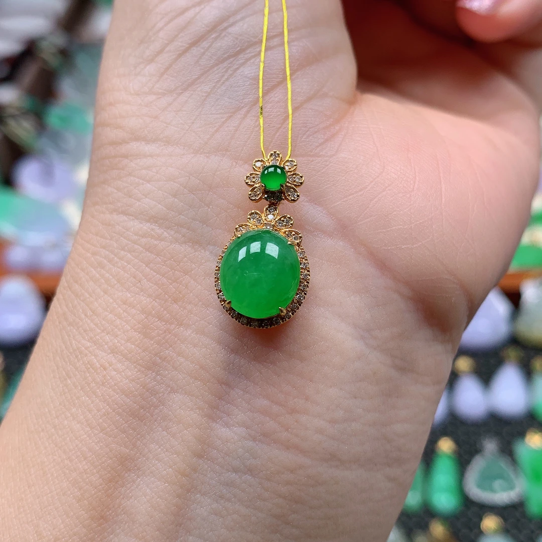 缅甸天然A货翡翠，满绿蛋面 编号233/1031尺寸20.4-10.1