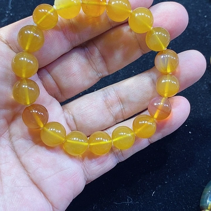 琥珀颈饰未镶嵌春**开一