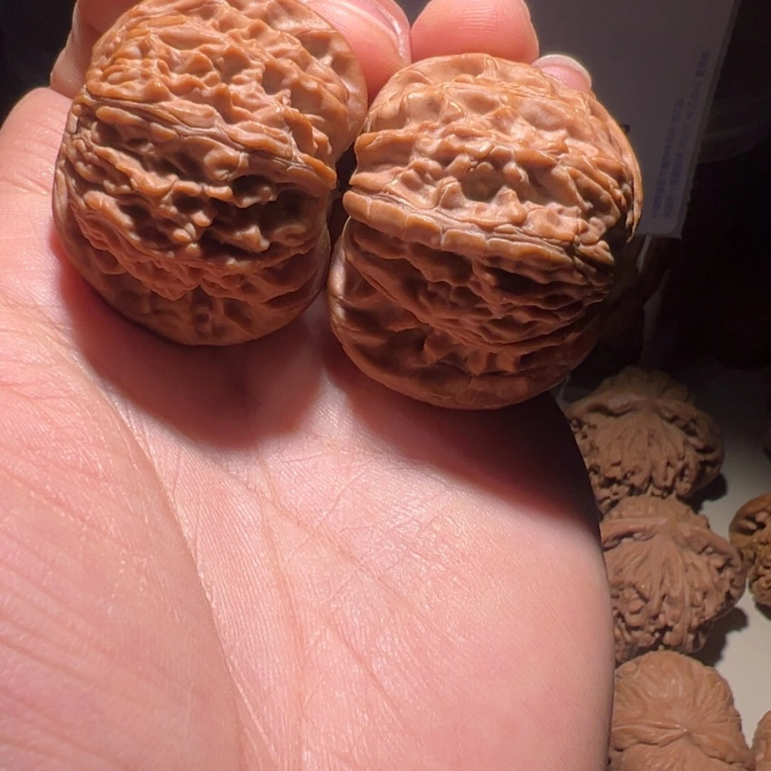 文玩核桃把件41磨盘有点白尖