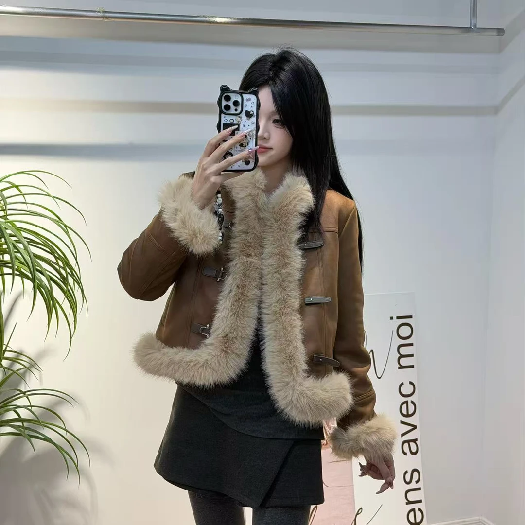 【蔡小姐】2025秋冬新款外套美式复古拼接皮毛一体上衣百搭气质