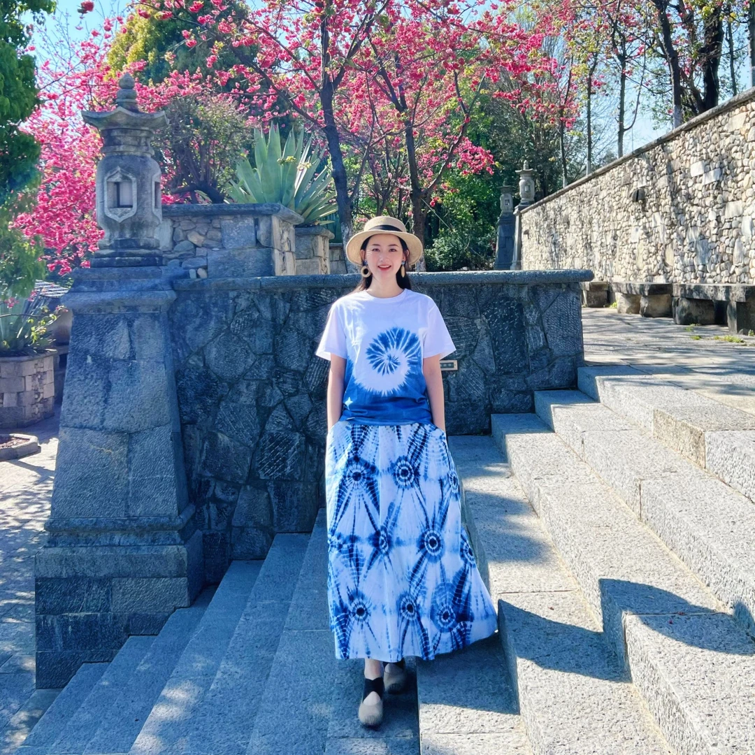 【纯棉植物染T恤】手工扎花板蓝根染海螺纹出游情侣宽松透气短袖T恤