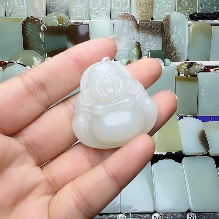 颈饰未镶嵌和田玉