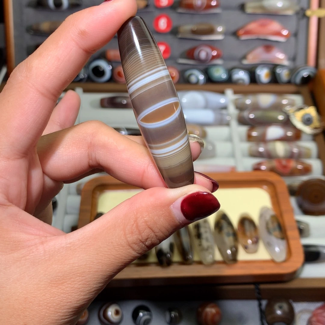 玛瑙/玉髓颈饰未镶嵌康**子