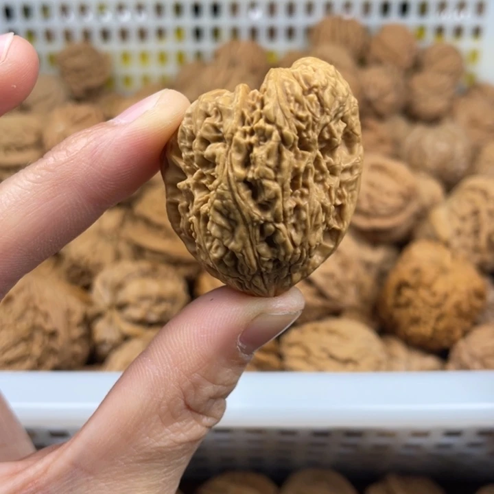 文玩核桃吊坠南疆