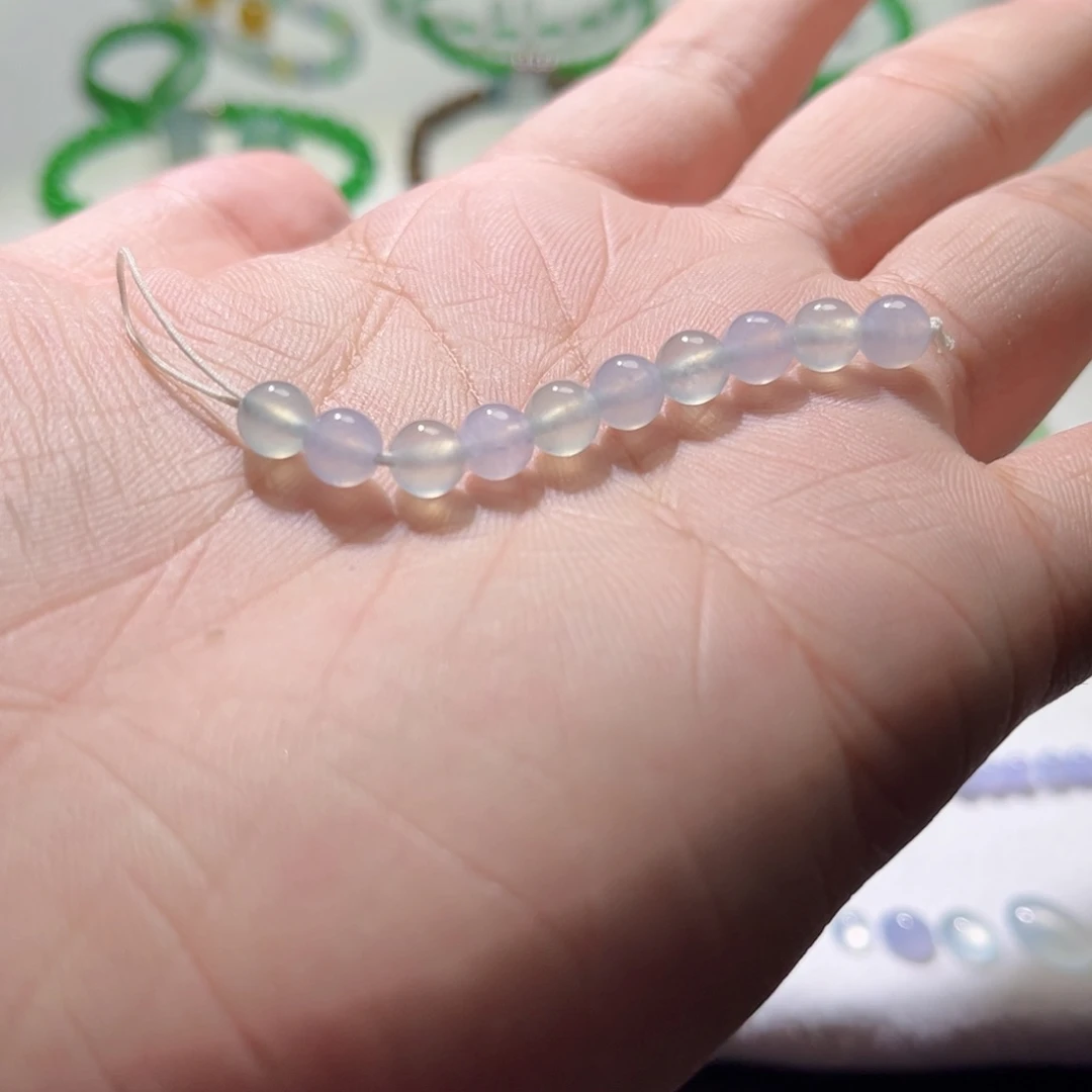 散珠翡翠裸石6mm多样性发一颗